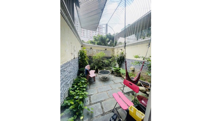 Bán Nhà 3 Tầng Đường 22 Linh Đông, 115m2 Giá 8,6 Tỷ, Xe Hơi Đậu Trong Sân, Tặng Full Nội Thất